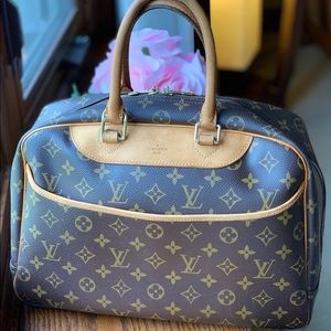 Louis Vuitton Deauville